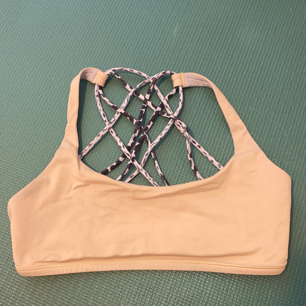 Lululemon sports bra size small 2
